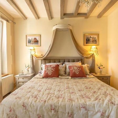 Le Clos Des Roses Chambres Et Tables D Hotes Meusnes Exterior photo