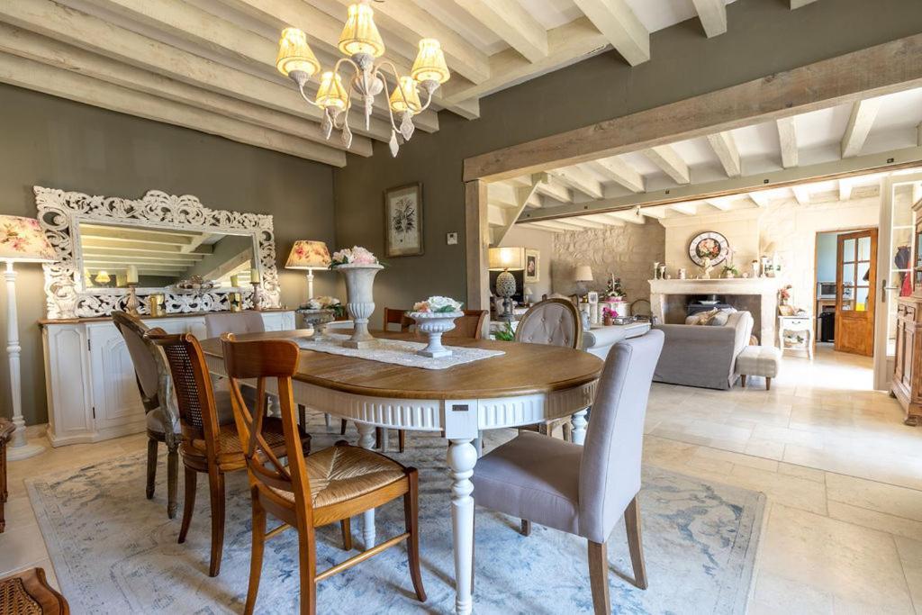 Le Clos Des Roses Chambres Et Tables D Hotes Meusnes Exterior photo
